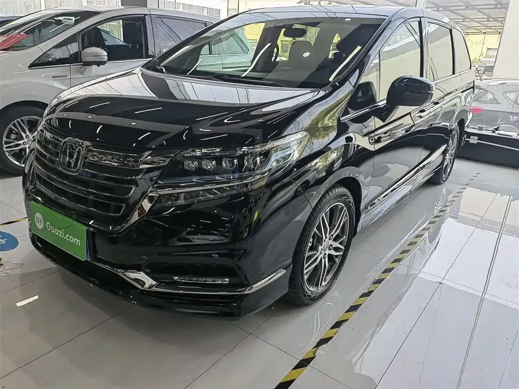 Honda Elysion 2021 из CN, фото 2