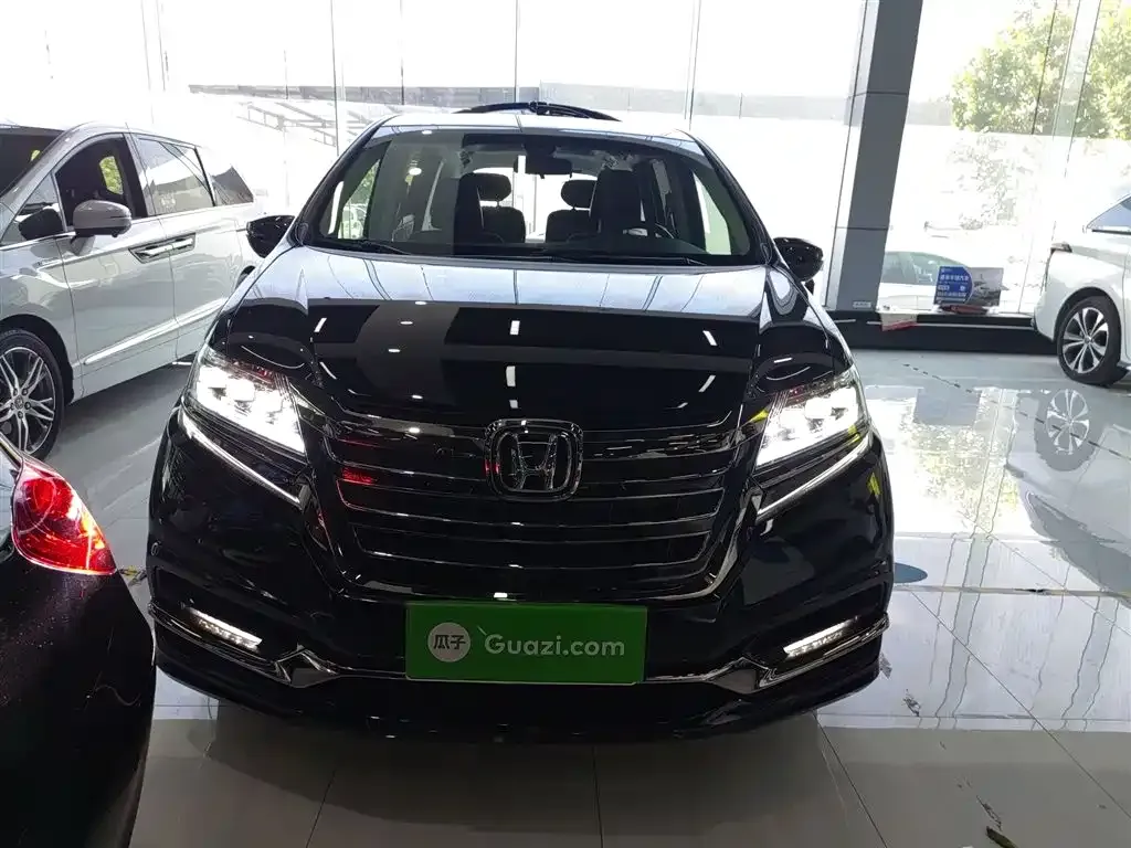 Honda Elysion 2021 из CN, фото 3