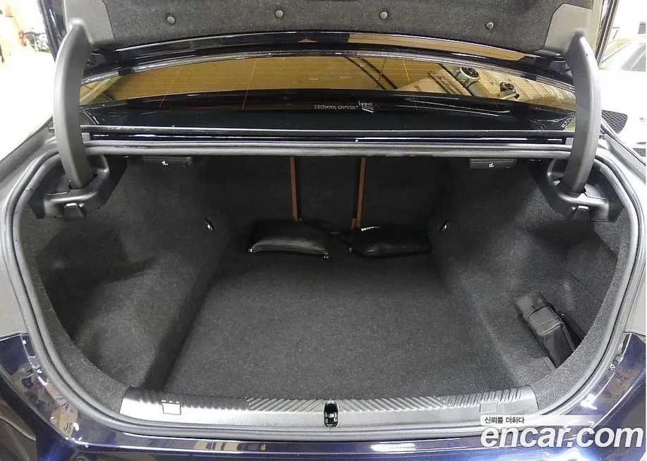 BMW 5-Series 2024 из KR, фото 4