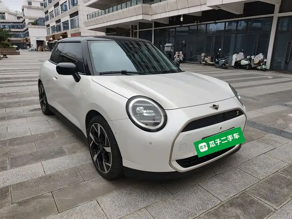 [object Object] MINI COOPER EV 2024 из CN, фото 4
