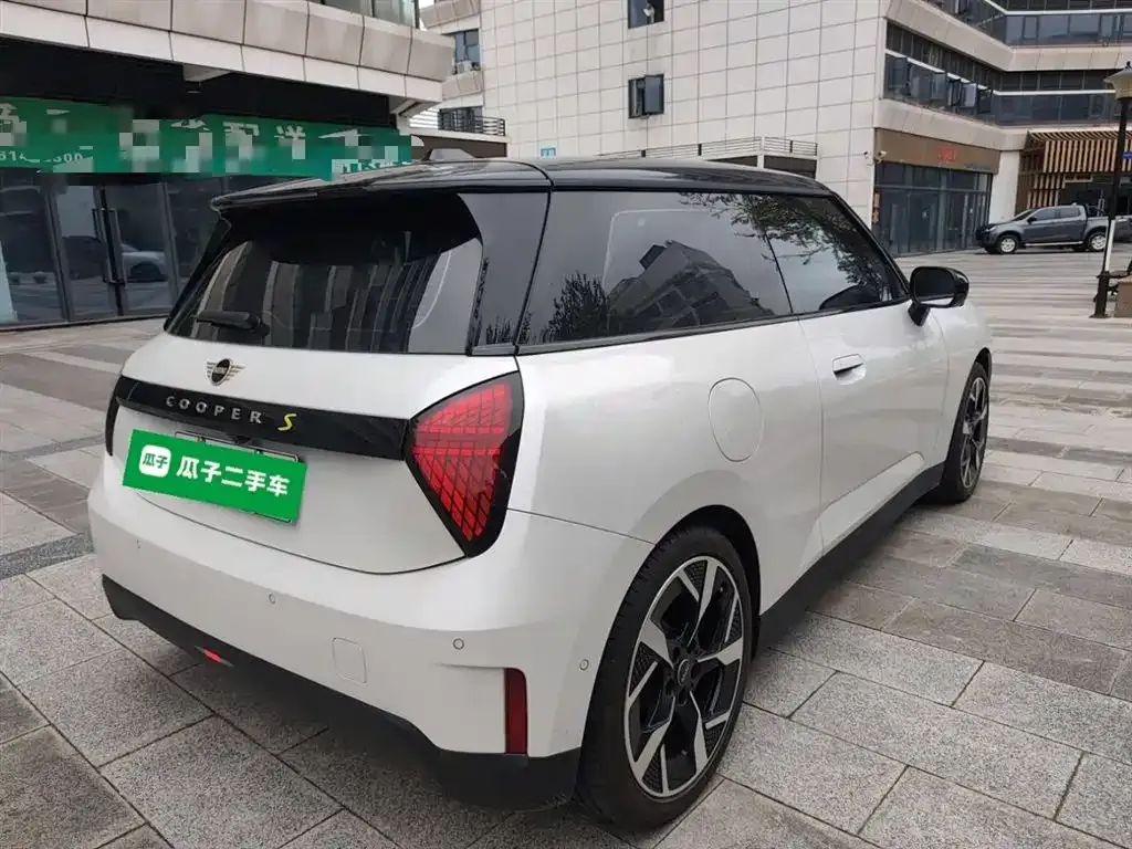 [object Object] MINI COOPER EV 2024 из CN, фото 7