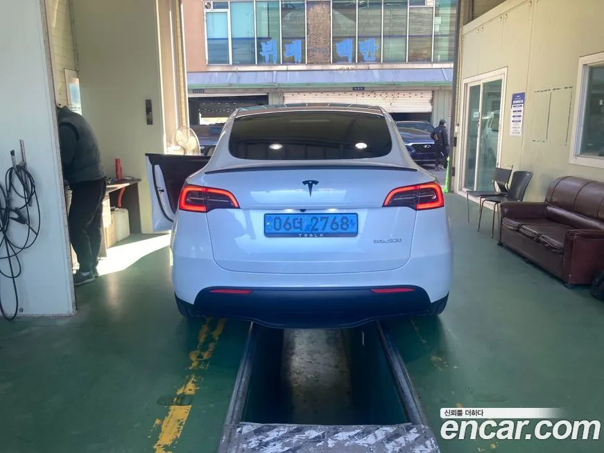 Tesla Model Y 2024 из KR, фото 10