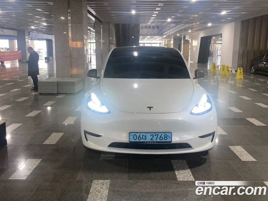 Tesla Model Y 2024 из KR, фото 2