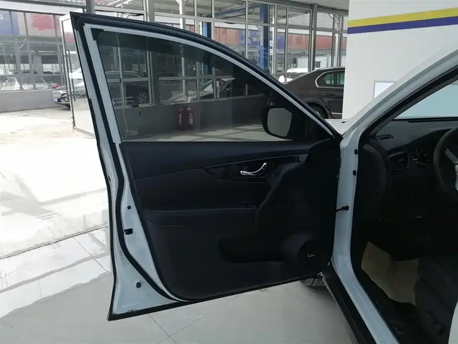 Nissan X-Trail 2023 из CN, фото 7