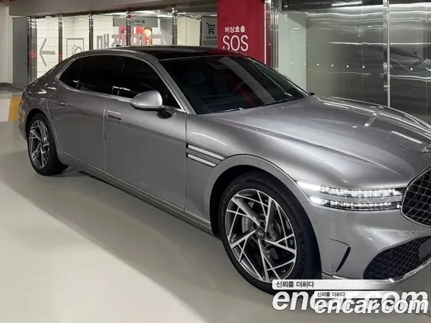 Genesis G90 2022 из KR, фото 2