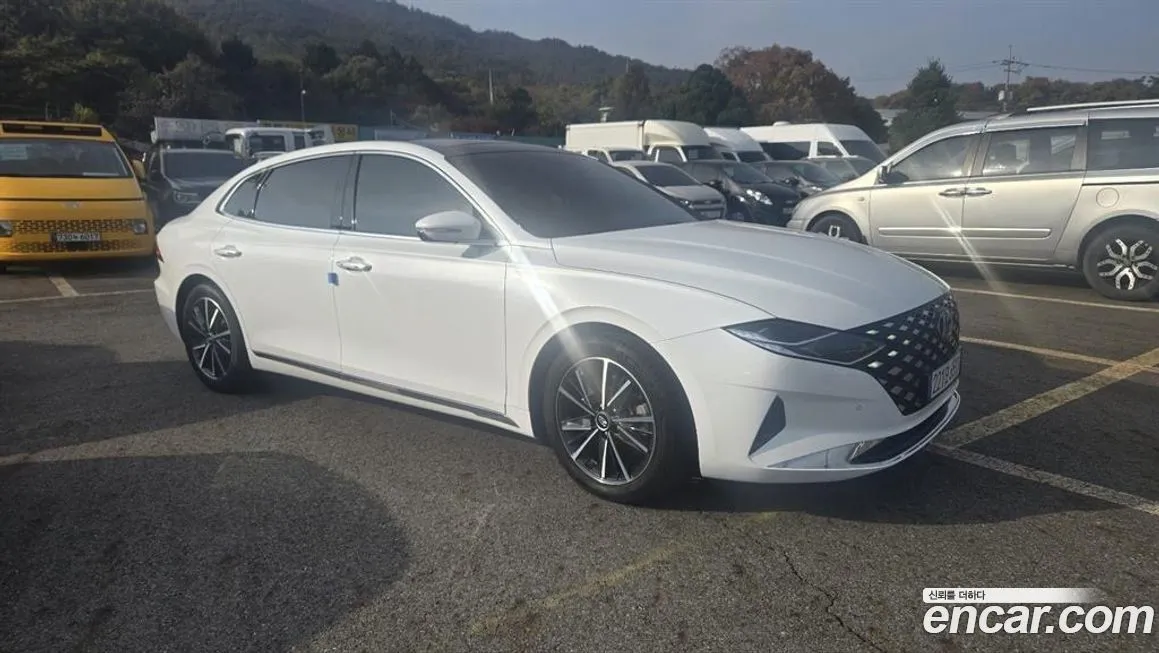Hyundai Grandeur — фото 1