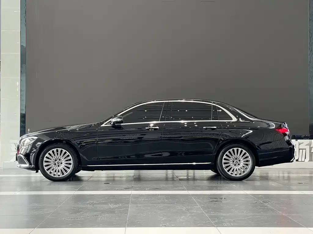 Mercedes-Benz E-Class 2022 из CN, фото 3