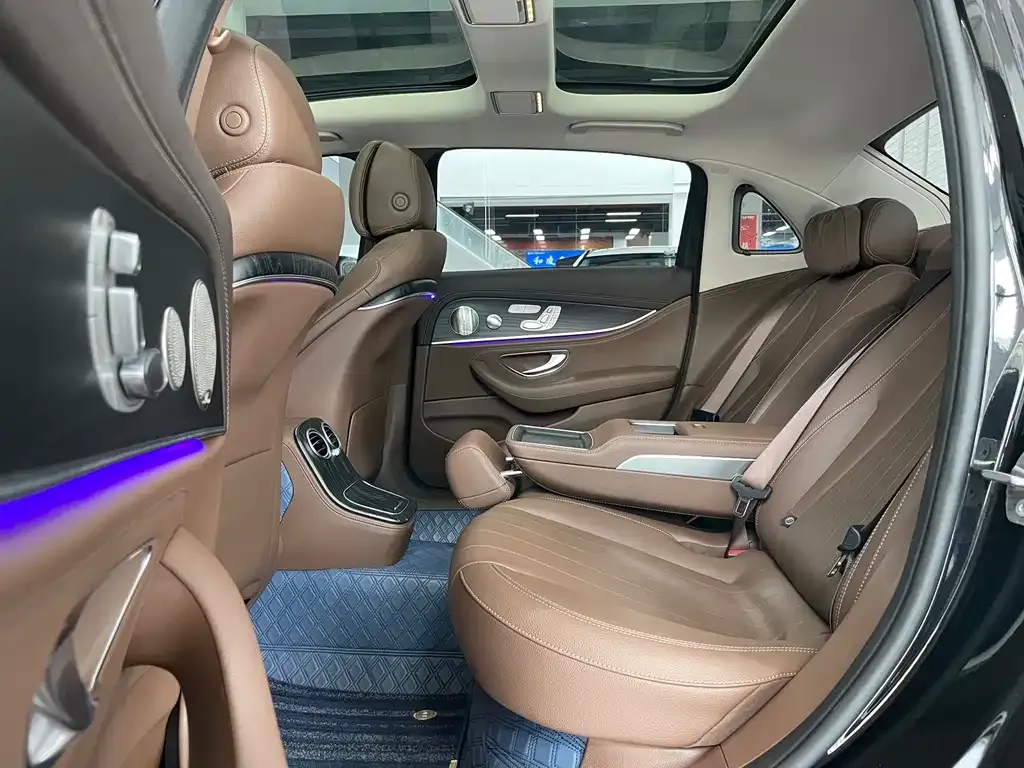 Mercedes-Benz E-Class 2022 из CN, фото 8