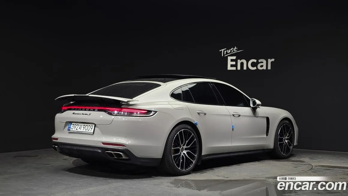 Porsche Panamera 2021 из KR, фото 2