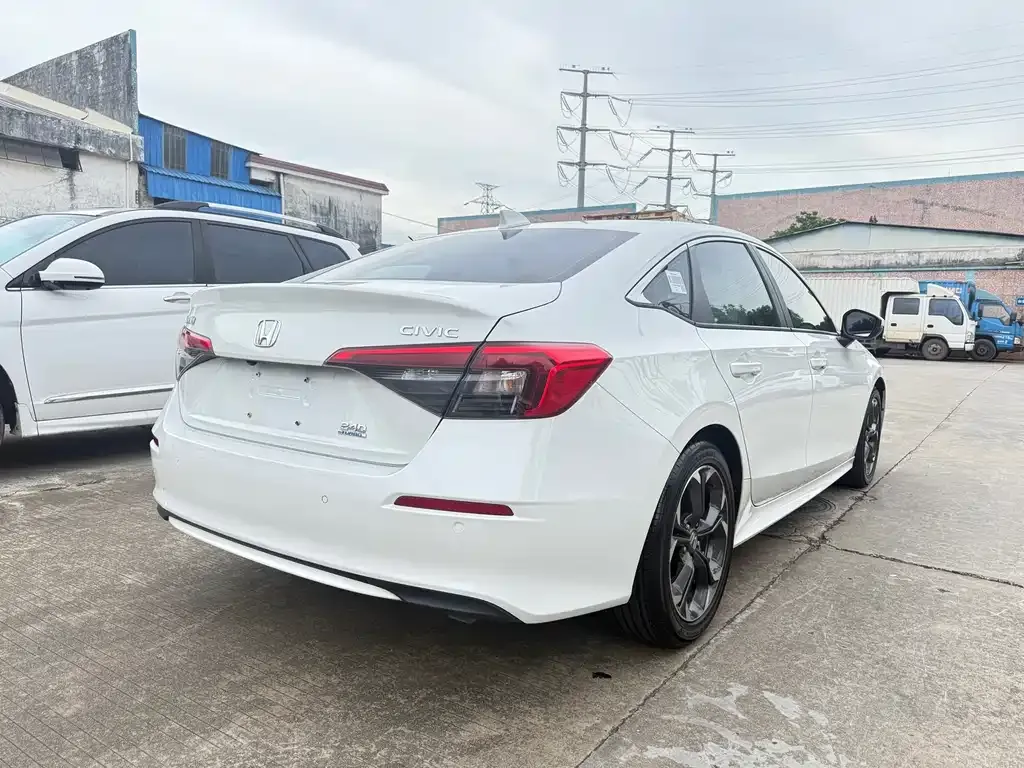 Honda Civic — фото 4