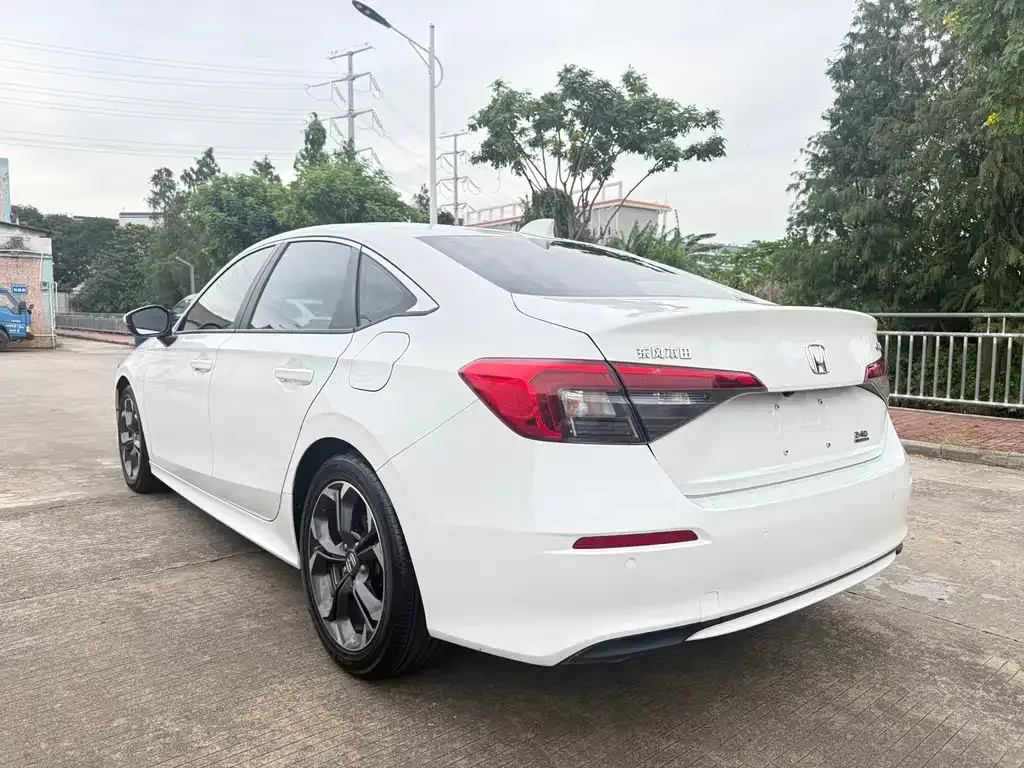 Honda Civic — фото 6