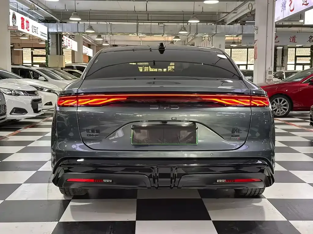 BYD Han L 2025 из CN, фото 8