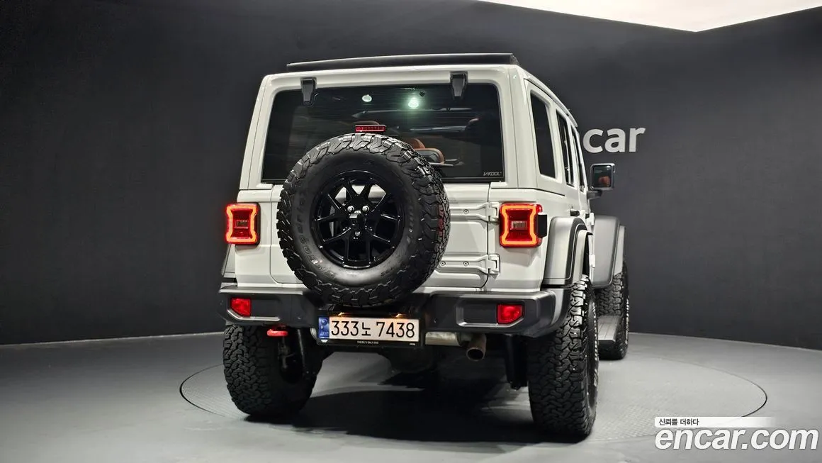 Jeep Wrangler 2024 из KR, фото 4