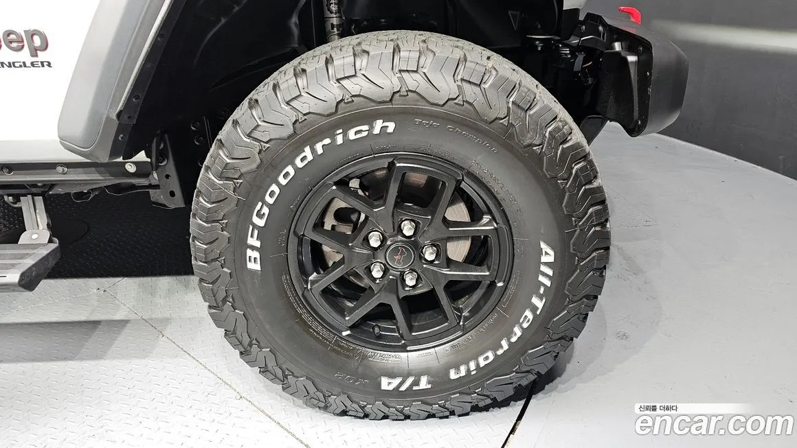 Jeep Wrangler 2024 из KR, фото 5