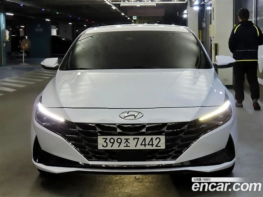 Hyundai AVANTE — фото 2