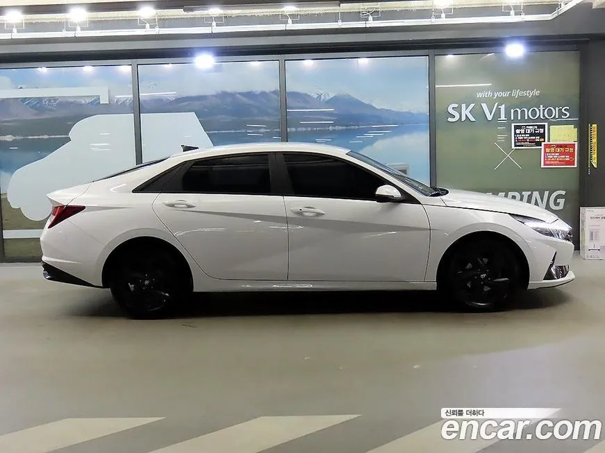 Hyundai AVANTE — фото 3