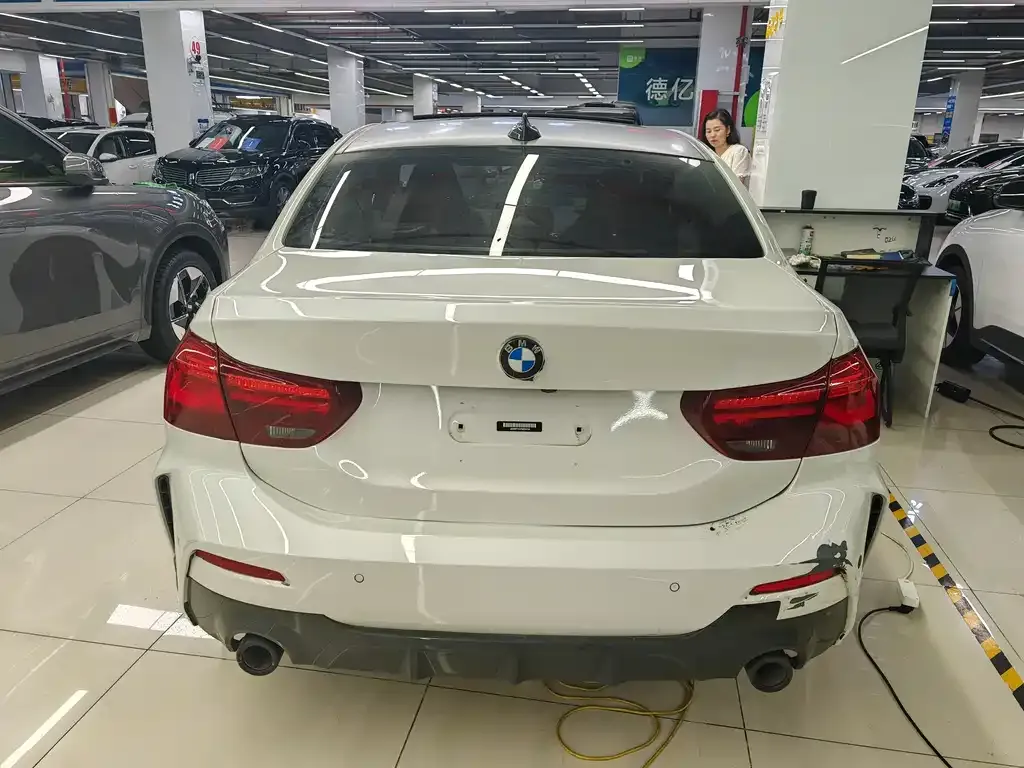 BMW 1 Series 2023 из CN, фото 6
