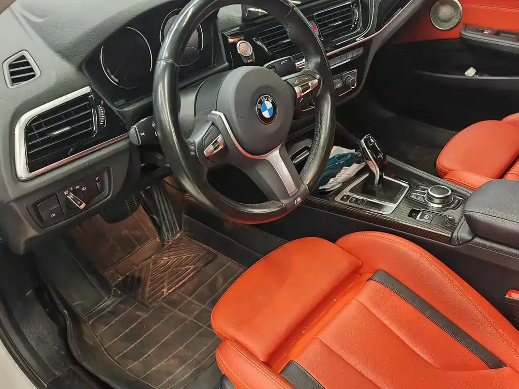 BMW 1 Series 2023 из CN, фото 9