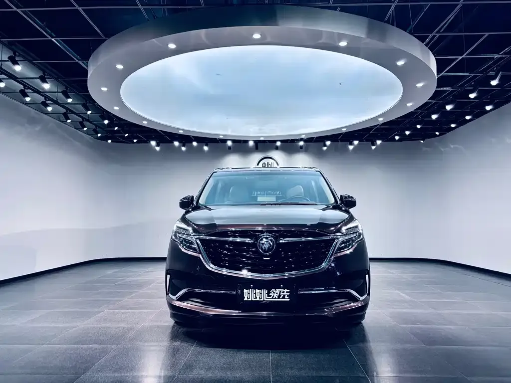 Buick GL8 2021 из CN, фото 2