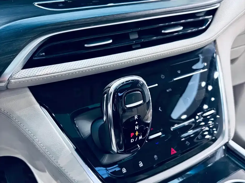 Buick GL8 2021 из CN, фото 9
