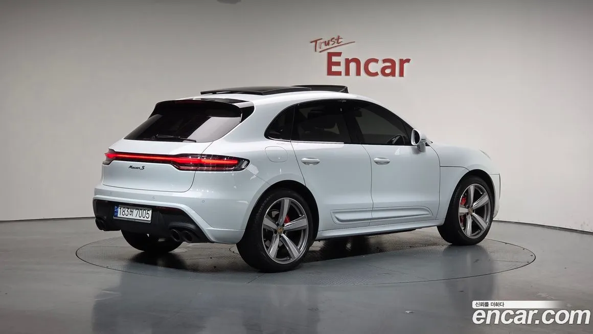 Porsche Macan — фото 2
