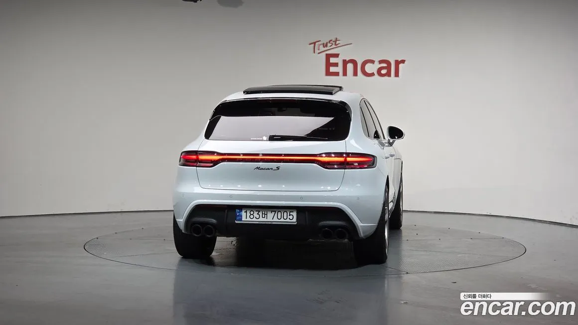 Porsche Macan — фото 4