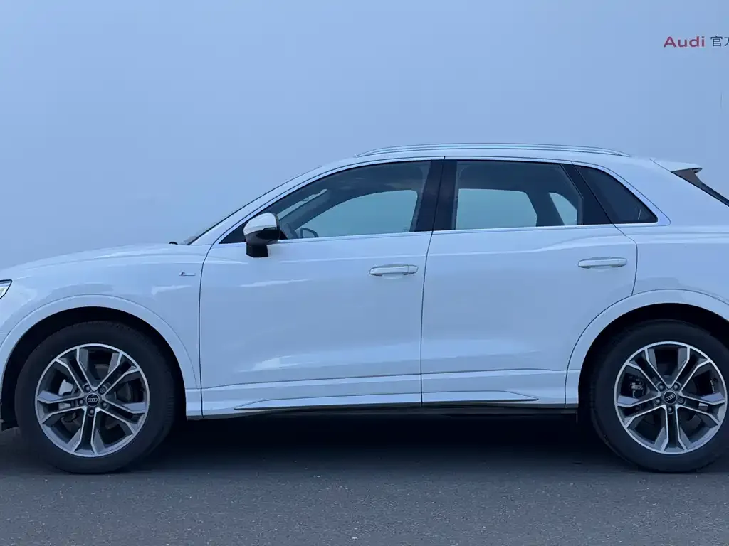 Audi Q3 — фото 5