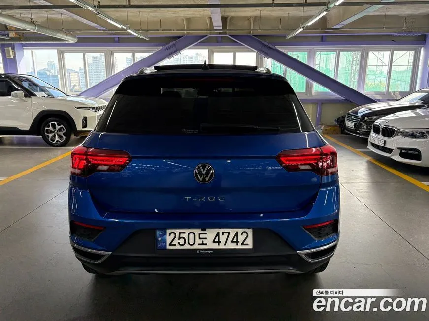 Volkswagen T-Roc — фото 5