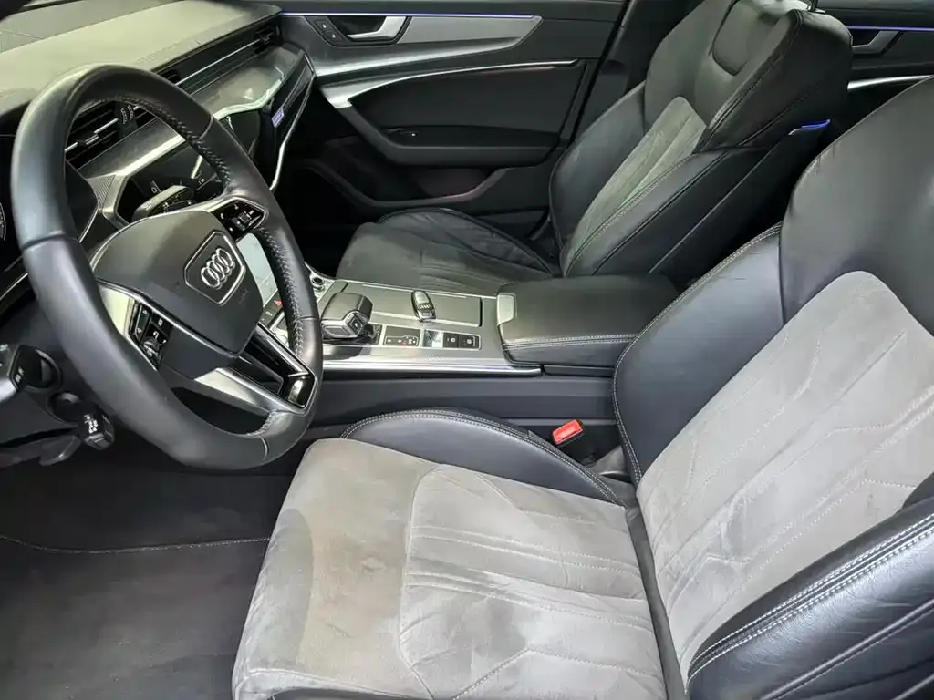 Audi A6L 2022 из CN, фото 6