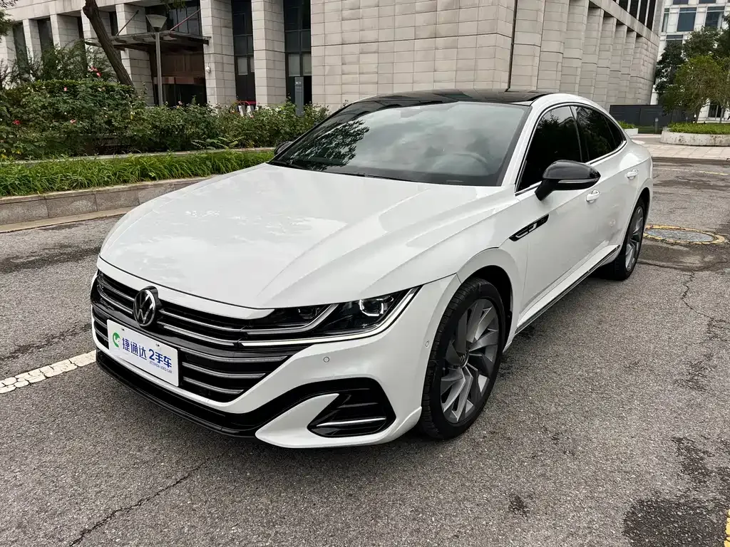 Volkswagen CC 2023 из CN, фото 1
