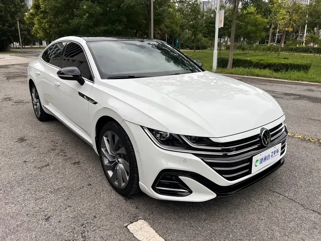 Volkswagen CC 2023 из CN, фото 3