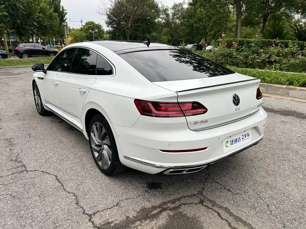 Volkswagen CC 2023 из CN, фото 7