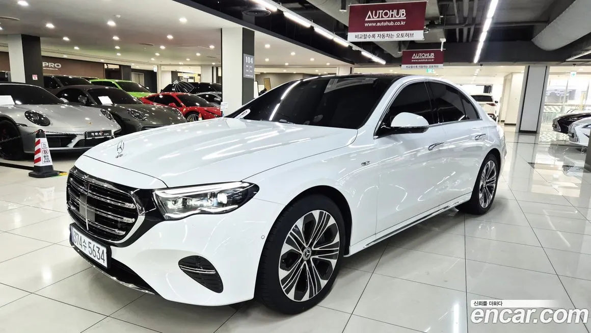 Mercedes-Benz E-Class — фото 3