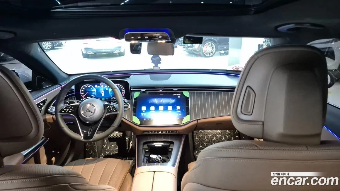 Mercedes-Benz E-Class — фото 7