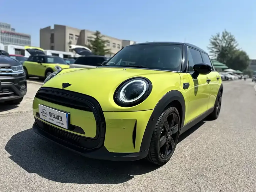 MINI Cooper (3-door) 2023 из CN, фото 1