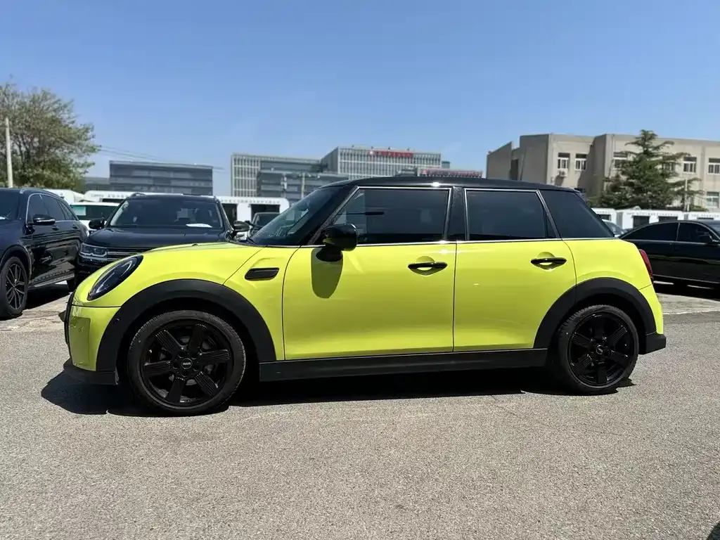 MINI Cooper (3-door) 2023 из CN, фото 4