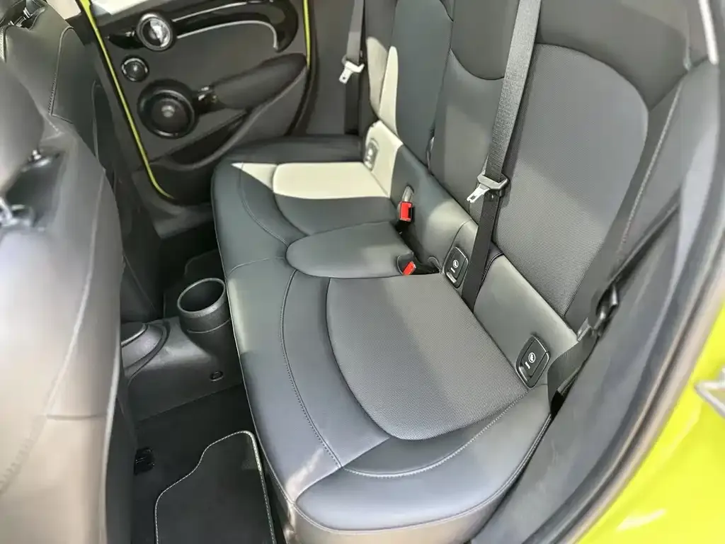 MINI Cooper (3-door) 2023 из CN, фото 8