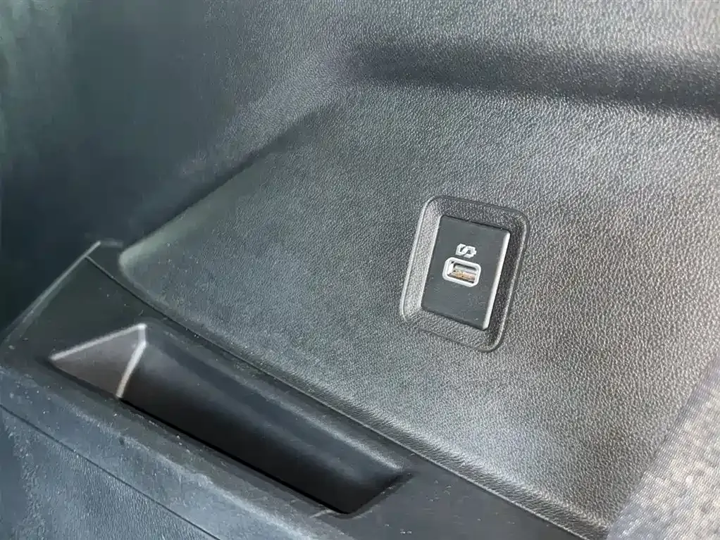 Volkswagen Talagon 2023 из CN, фото 5