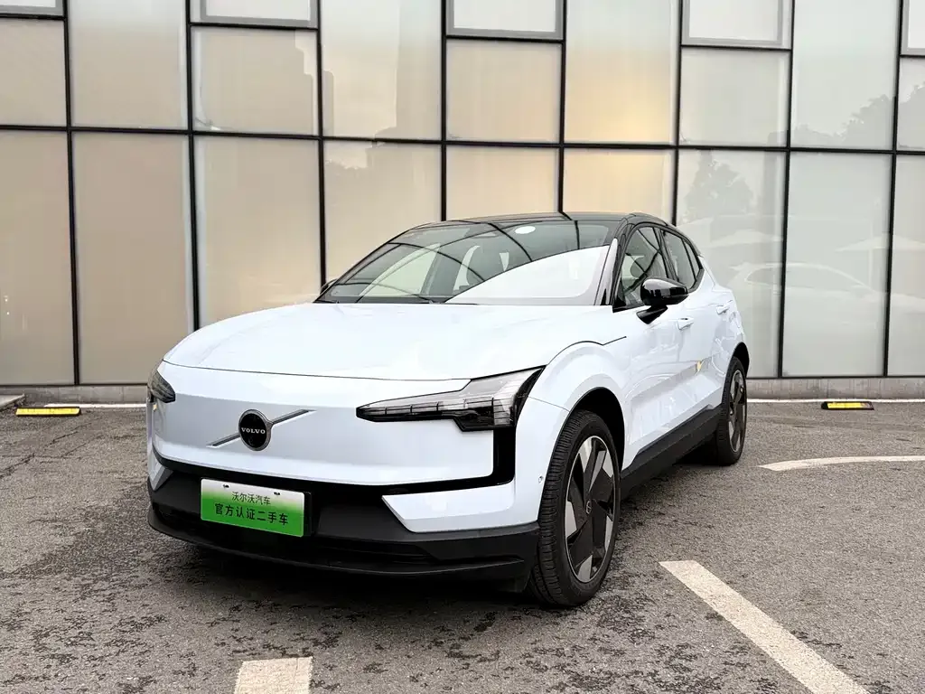Volvo EX30 2025 из CN, фото 1