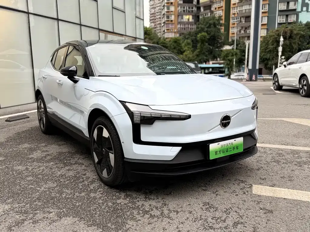 Volvo EX30 2025 из CN, фото 3