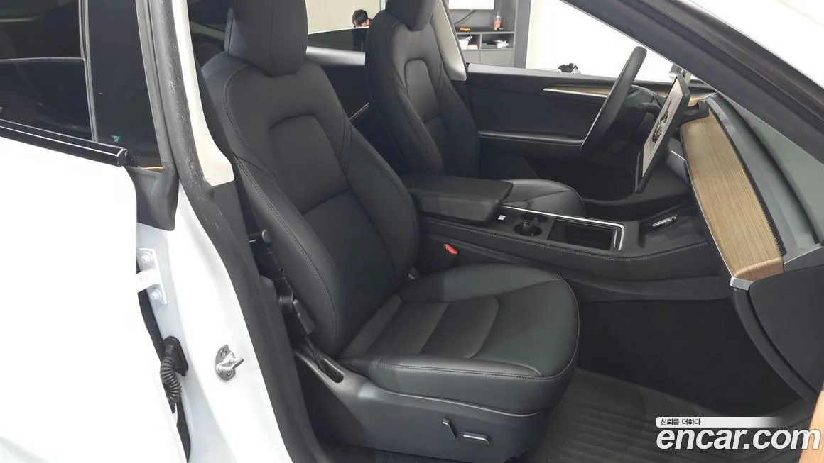 Tesla Model Y 2024 из KR, фото 10
