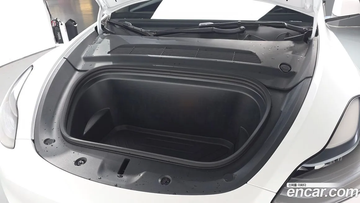Tesla Model Y 2024 из KR, фото 6
