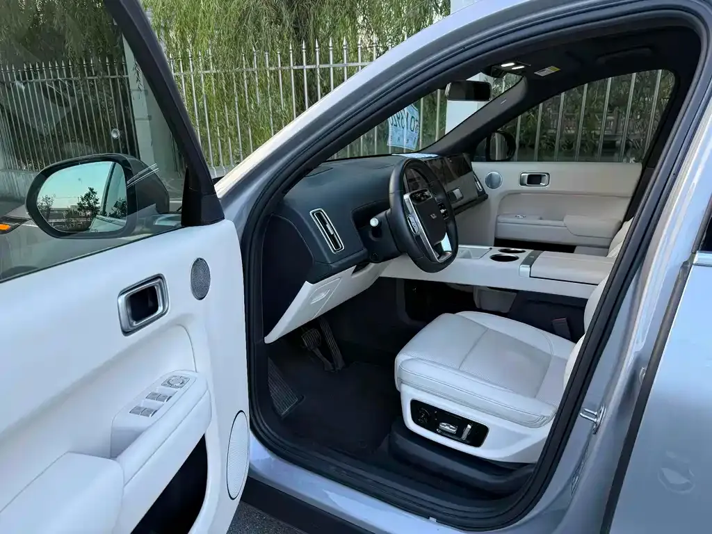 Li Auto L8 2023 из CN, фото 8