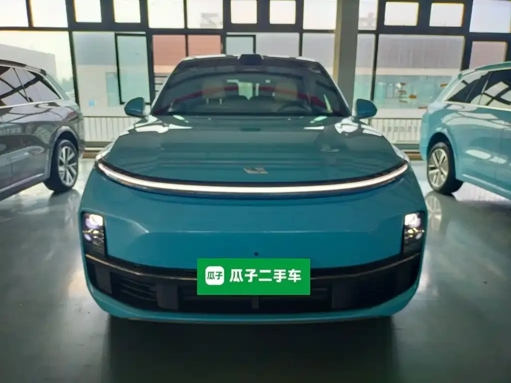Li Auto L8 2024 из CN, фото 3