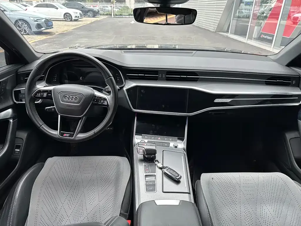 Audi A6L 2021 из CN, фото 10
