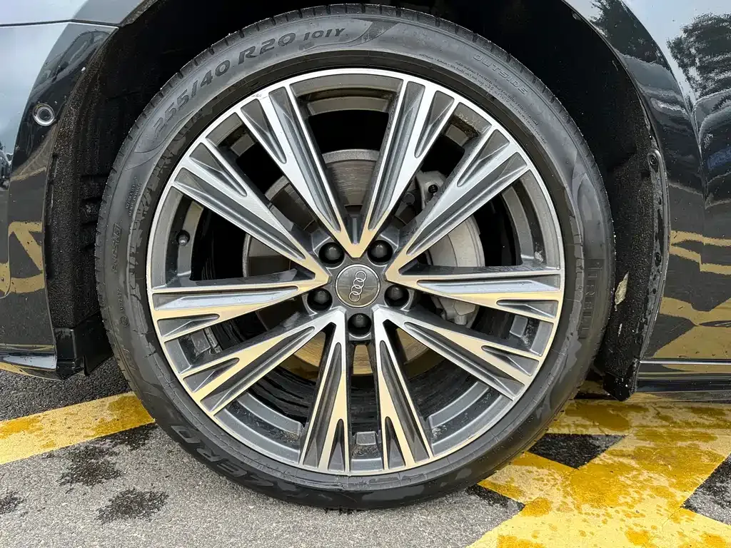 Audi A6L 2021 из CN, фото 3
