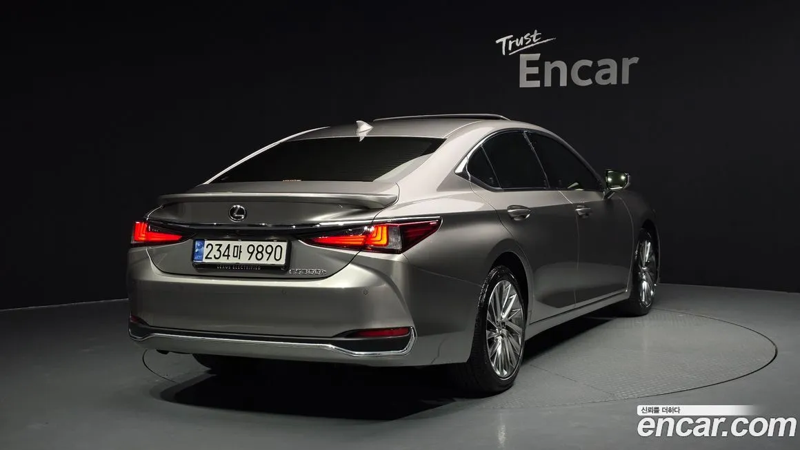 Lexus ES 2025 из KR, фото 2