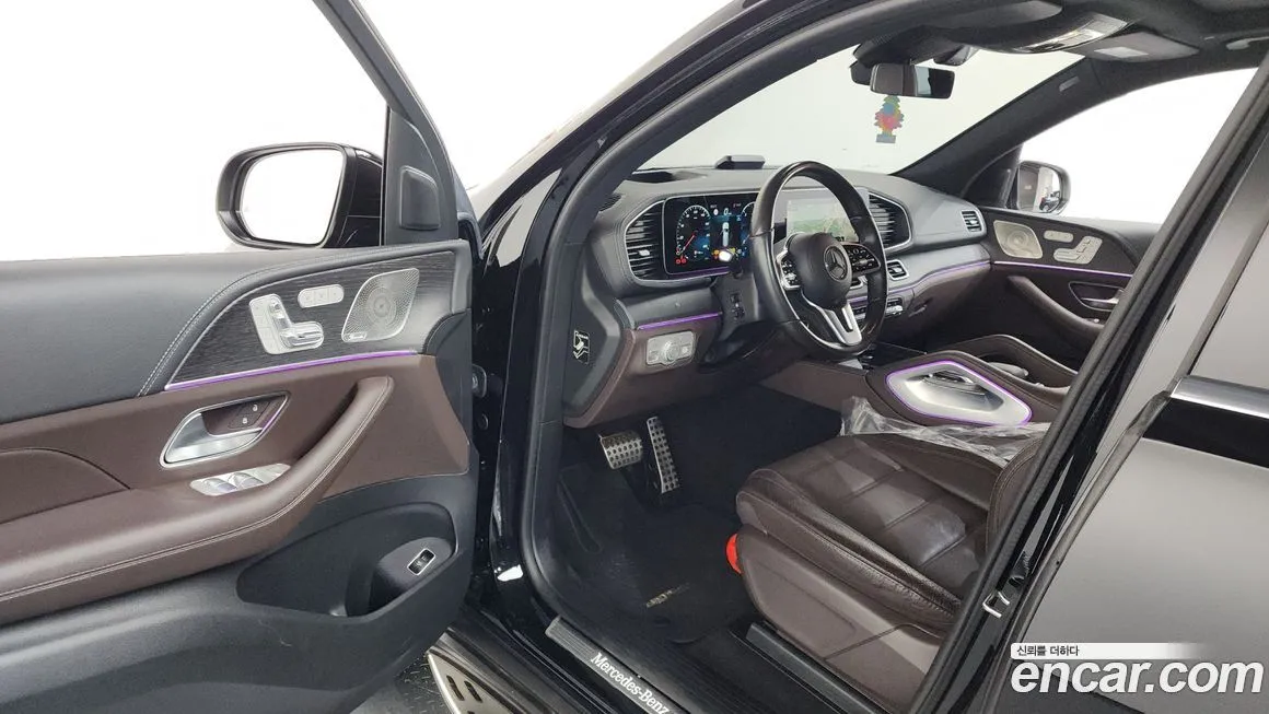Mercedes-Benz GLS-Class — фото 10