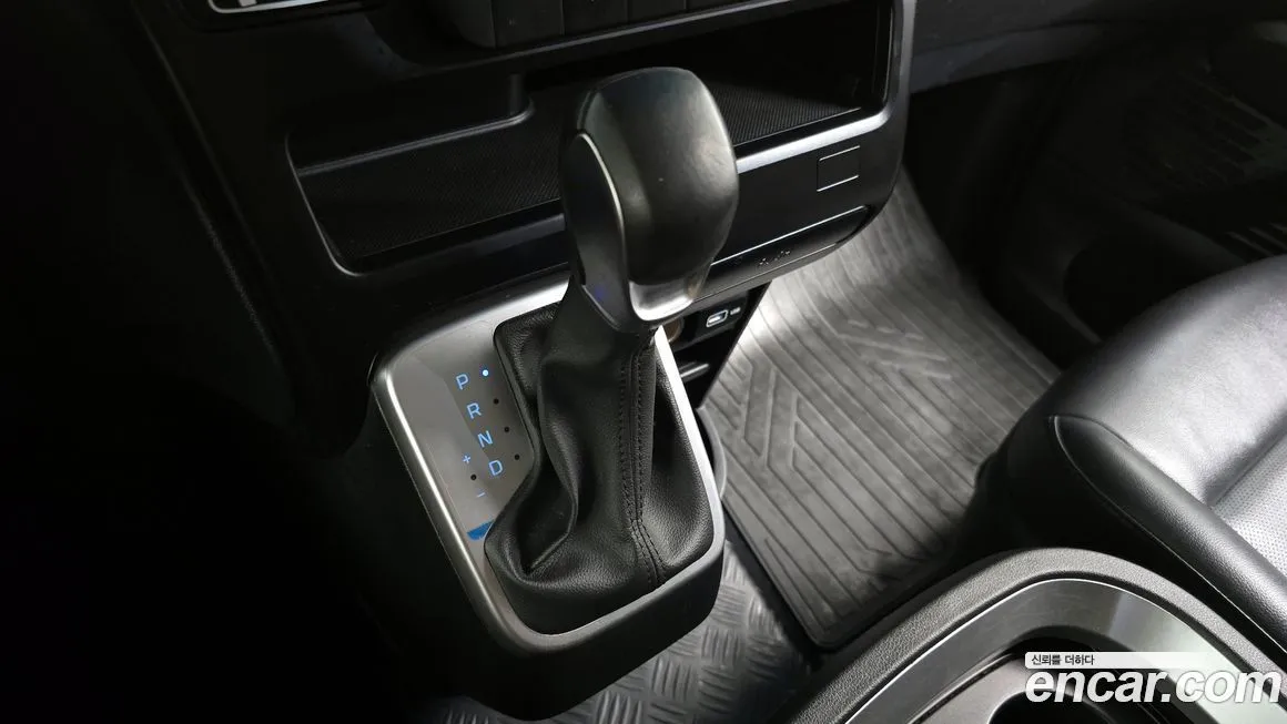 Hyundai Staria — фото 9