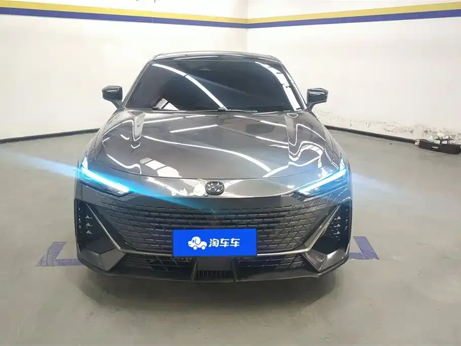 Changan UNI-V 2023 из CN, фото 2